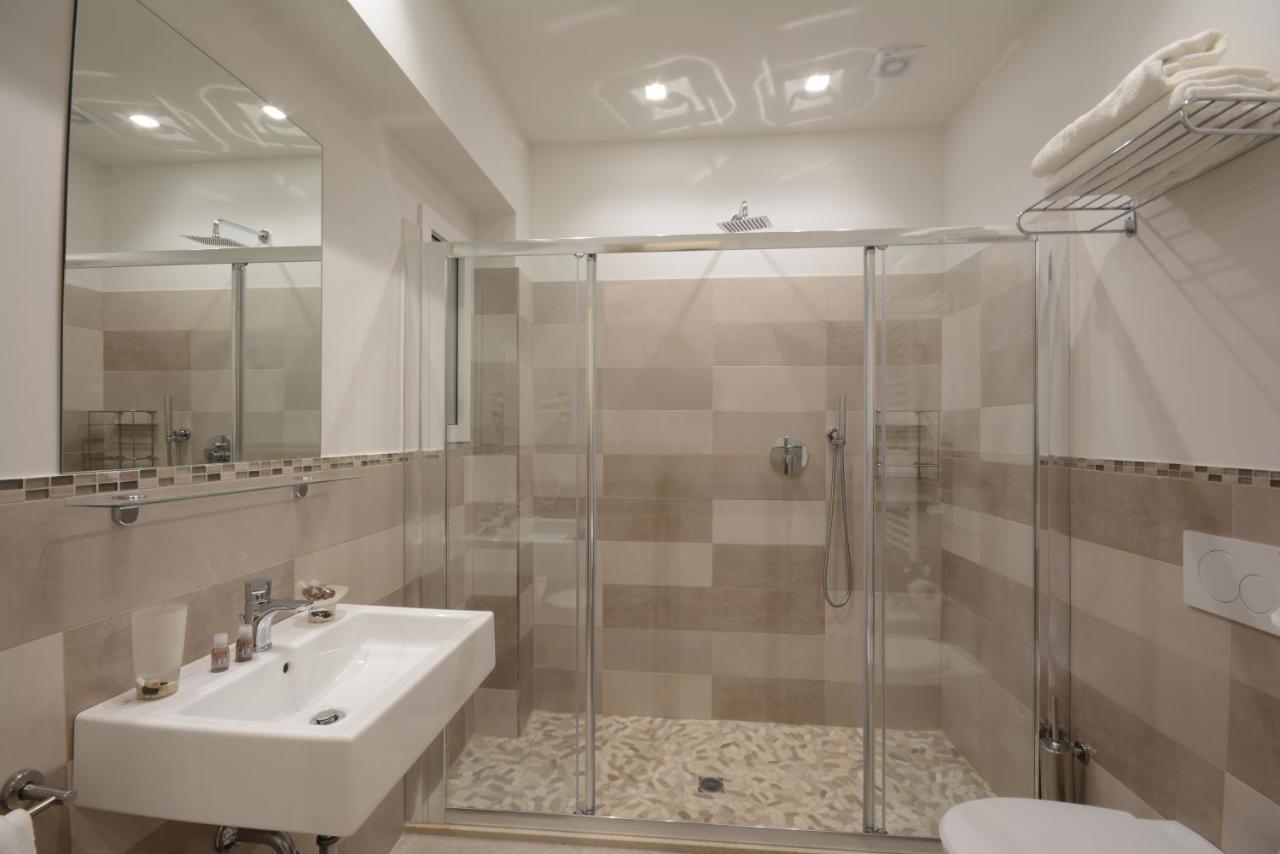 קאטוליקה Hotel Bristol מראה חיצוני תמונה