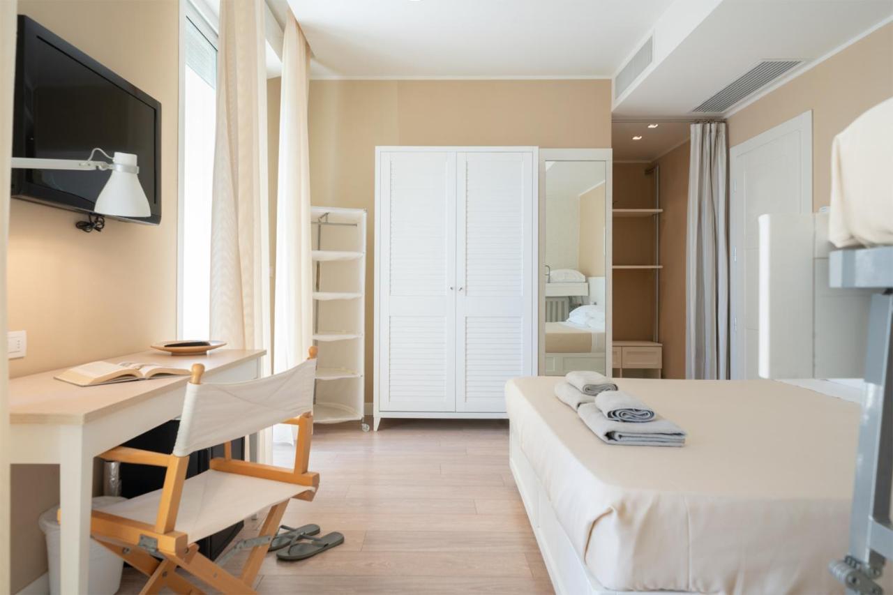 קאטוליקה Hotel Bristol מראה חיצוני תמונה