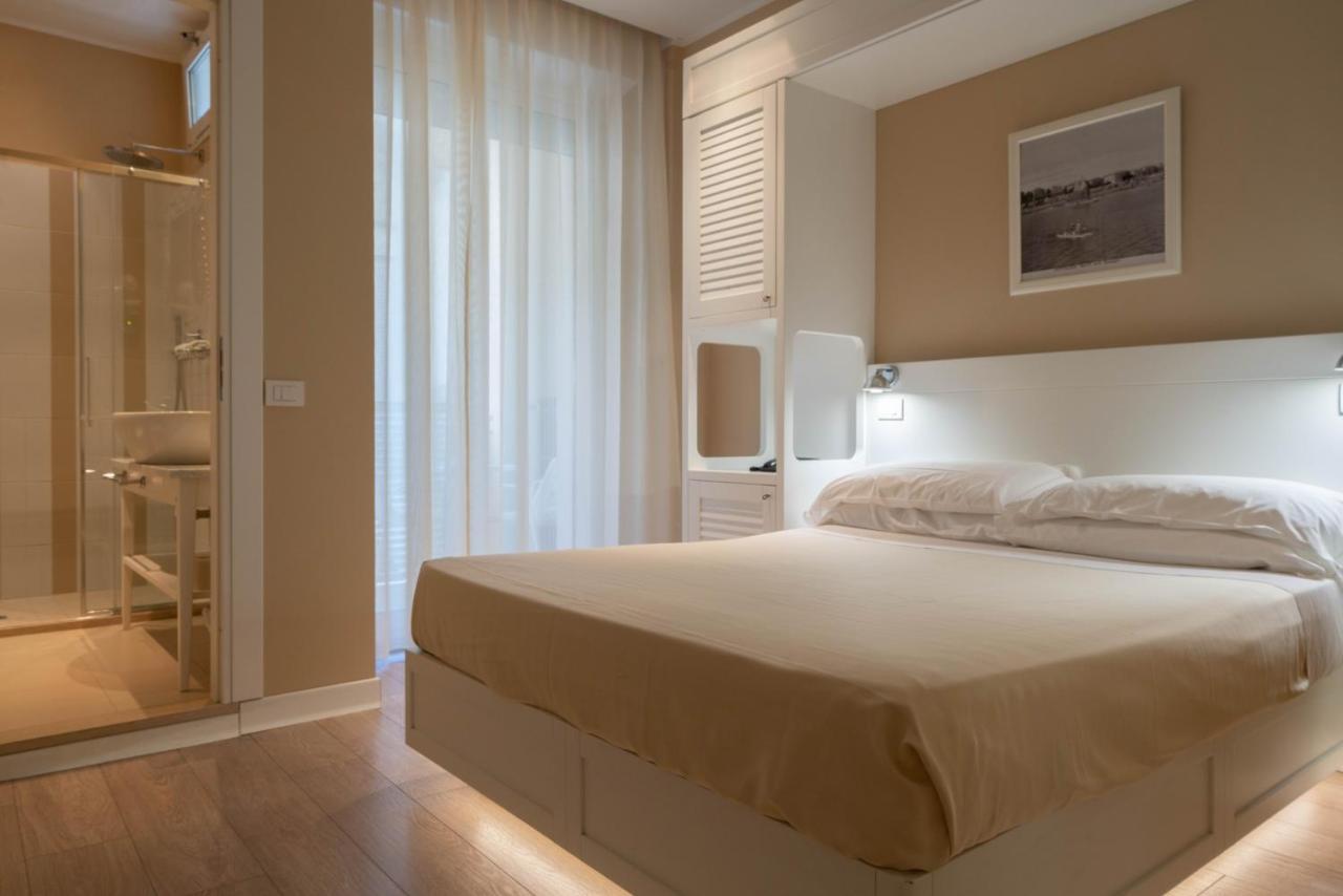 קאטוליקה Hotel Bristol מראה חיצוני תמונה
