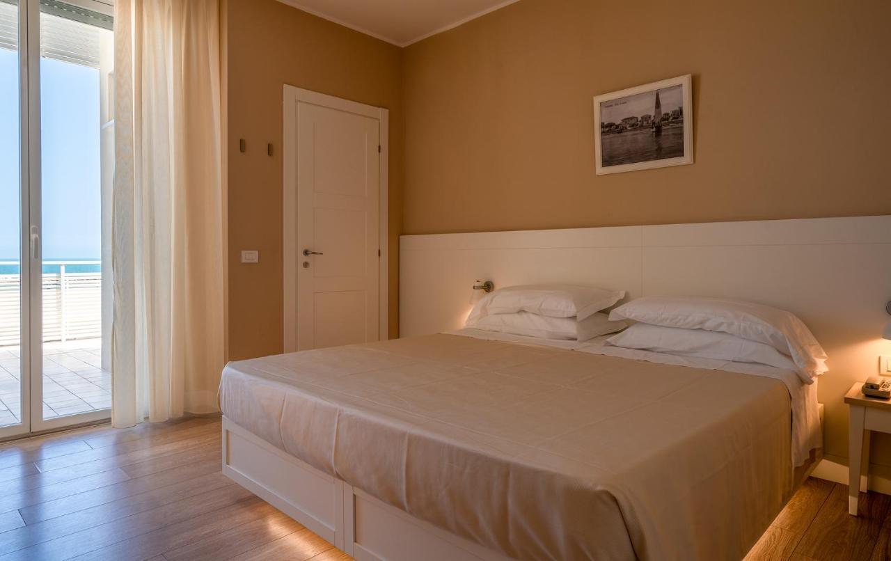 קאטוליקה Hotel Bristol מראה חיצוני תמונה