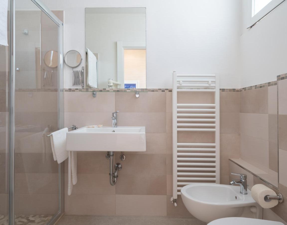 קאטוליקה Hotel Bristol מראה חיצוני תמונה