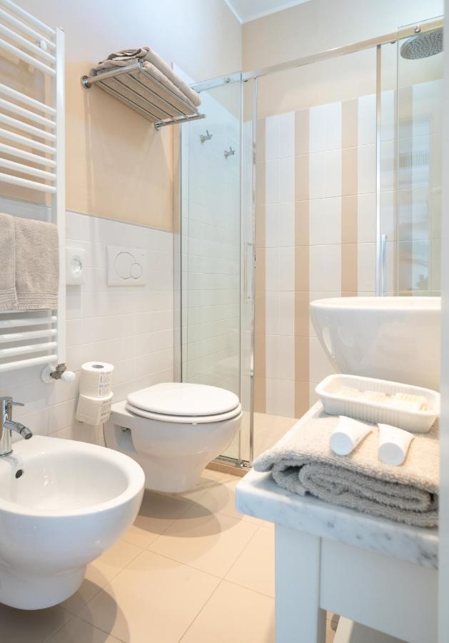 קאטוליקה Hotel Bristol מראה חיצוני תמונה