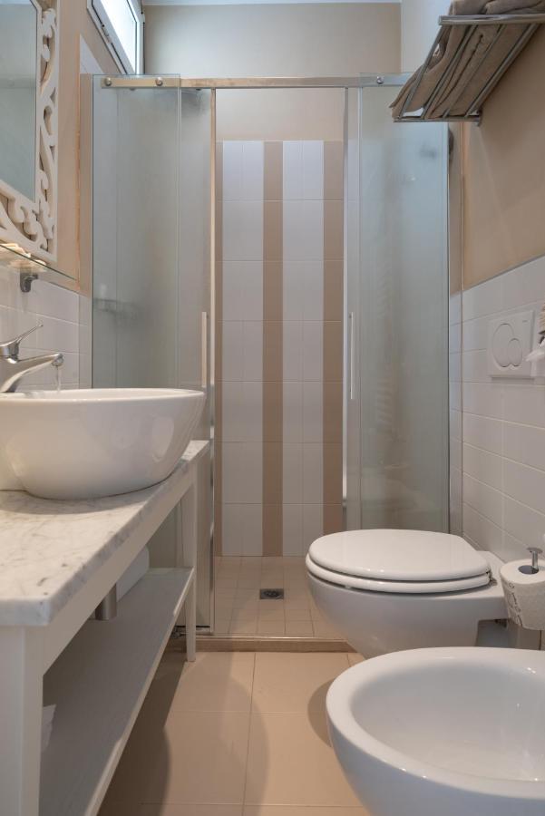 קאטוליקה Hotel Bristol מראה חיצוני תמונה