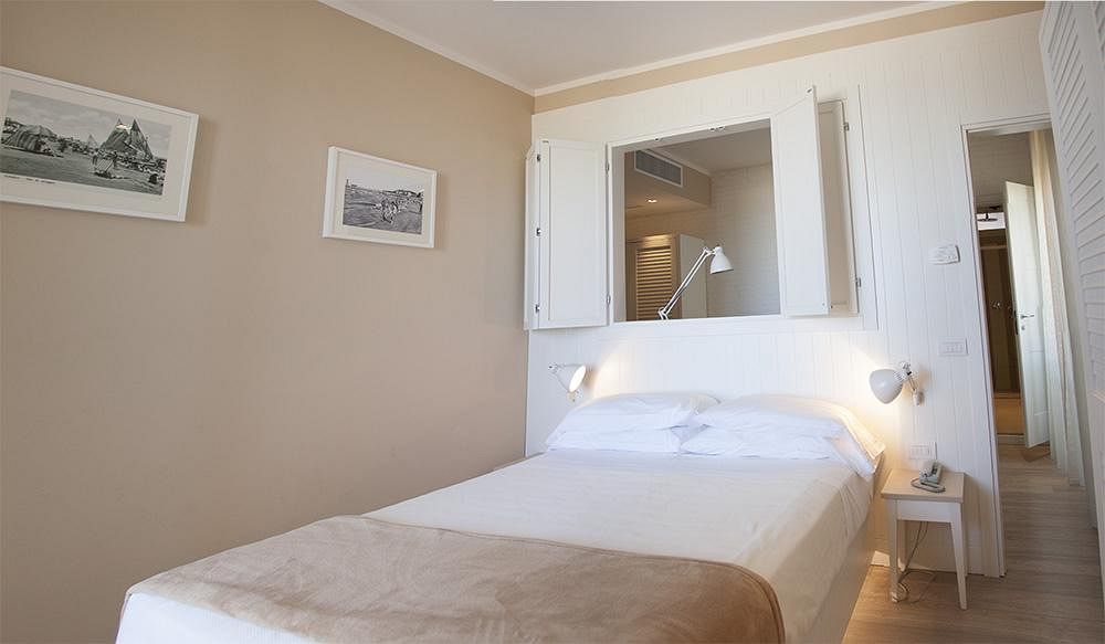 קאטוליקה Hotel Bristol מראה חיצוני תמונה